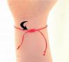 Красная нить на руке – мощный оберег древних славян Что означает нитка на ноге